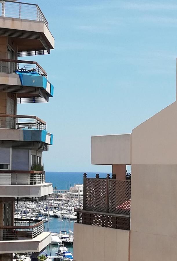 Lux City Loft In Front Of The Port Alicante Eksteriør billede